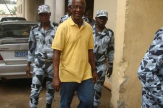 Côte dÂ’Ivoire : Laurent Akoun arrêté puis libéré à  lÂ’aéroport dÂ’Abidjan 